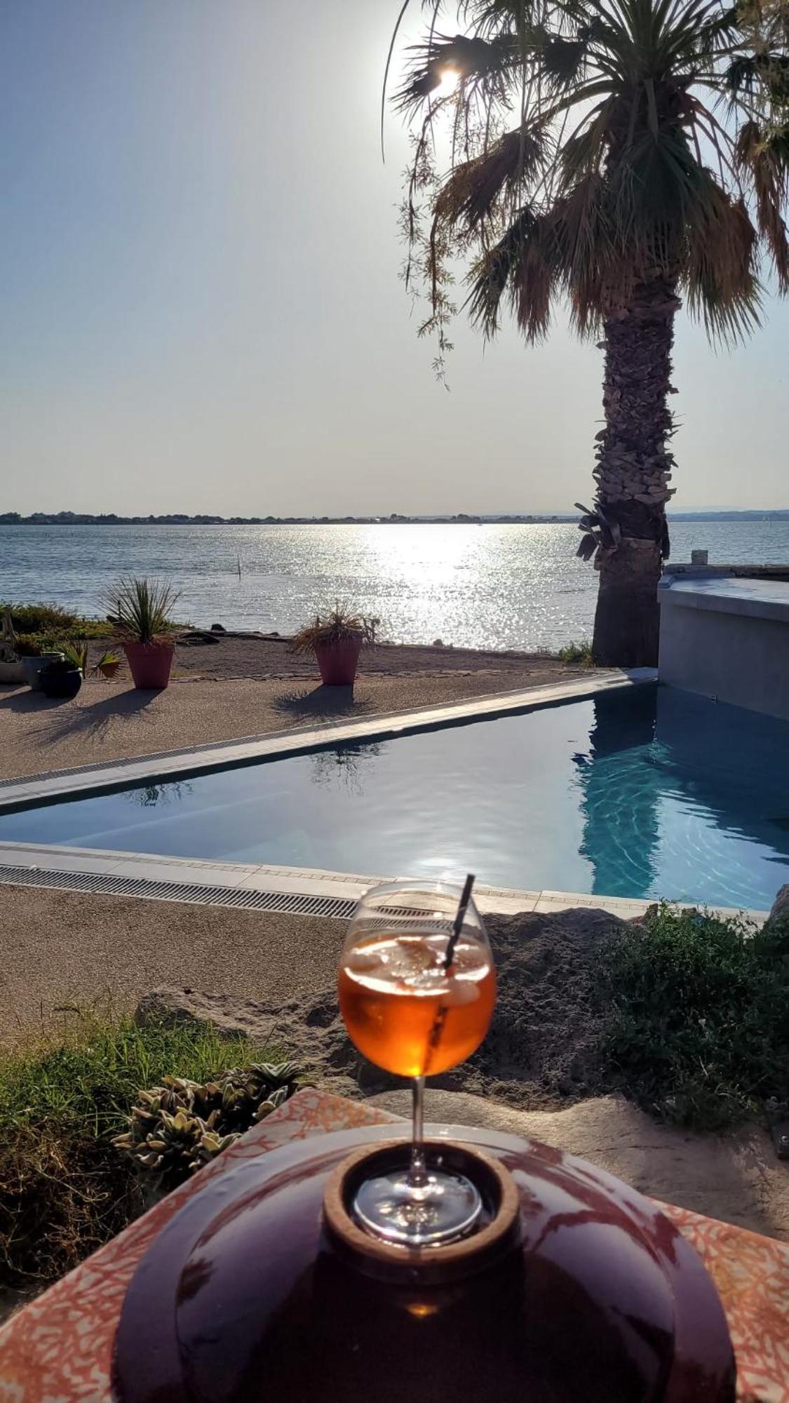 Bed and Breakfast Les Pieds Dans L'Eau Sète Esterno foto